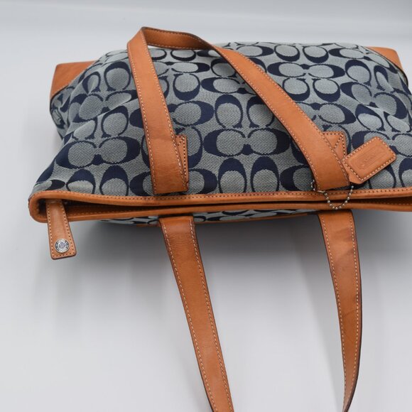 VINTAGE 2001 Coach Signature "C" Denim Blue Jacquard Canvas Tote - Picture 12 of 16